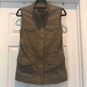 Banana Republic Jackets & Coats - Banana Republic cargo vest Banana Republic Jackets & Coats - Banana Republic cargo vest